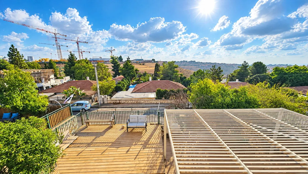 נוף ממרפסת הבית בהכרמל 76 בקריית נטפים