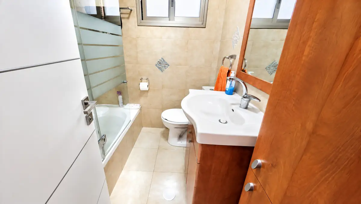 חדר רחצה נוסף בבית בהנגב 29 באריאל